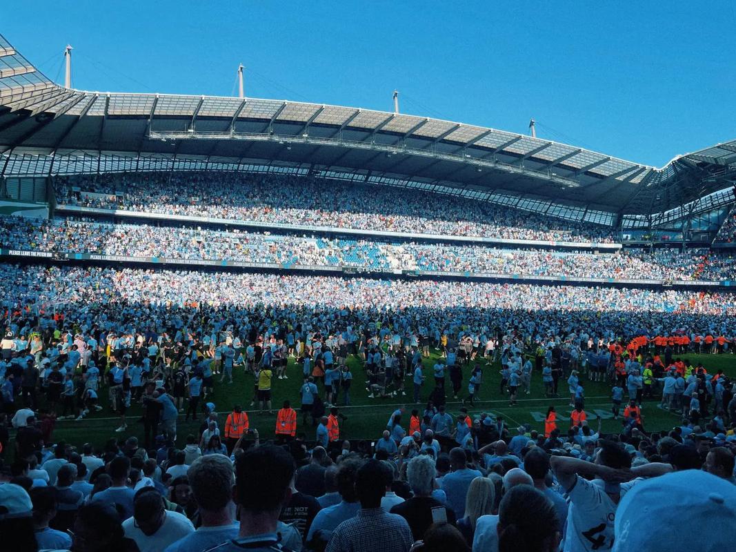 苏超奖杯由徐州企业使用3D打印打造，使用航天级钛合金