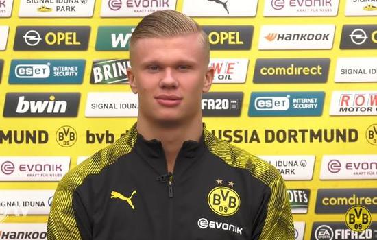 罗马诺：利物浦未与萨拉赫就离队展开谈判，并坚定支持斯洛特