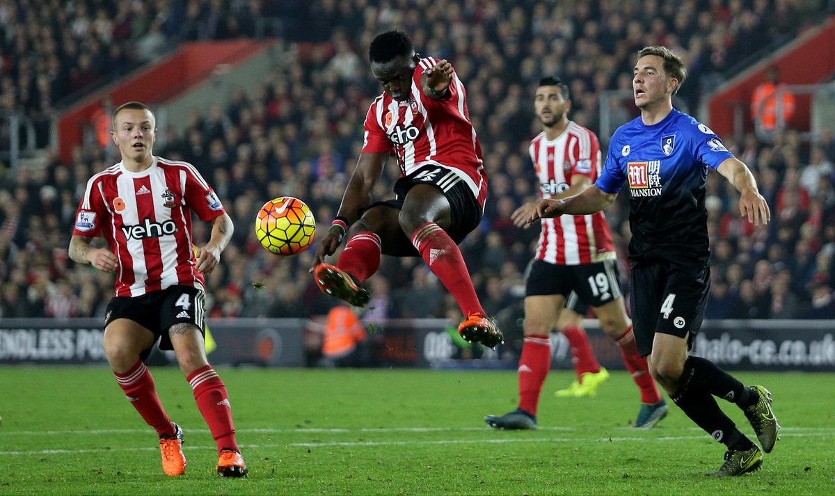 英媒：曼联对多特边锋阿德耶米感兴趣，但球员倾向于加盟阿森纳