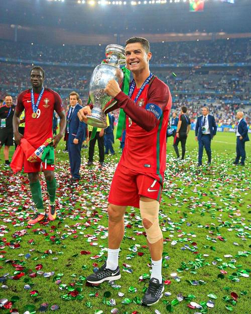 米体：热格罗瓦身体状态完全恢复，踢那不勒斯能增加出场时间