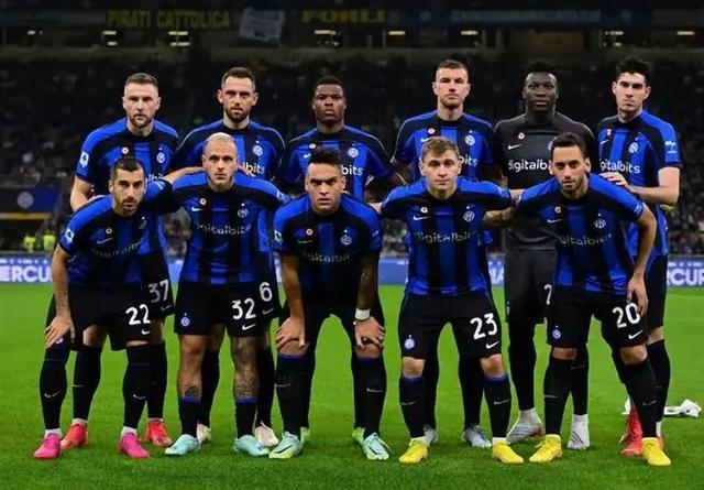 曼晚：曼联季前赛活动安排更合理，阿莫林的纪律约束比较温和