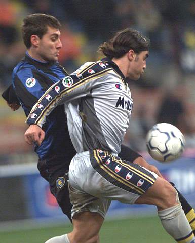 罗体：曼联不愿外租齐尔克泽，罗马目标转向法比奥·席尔瓦